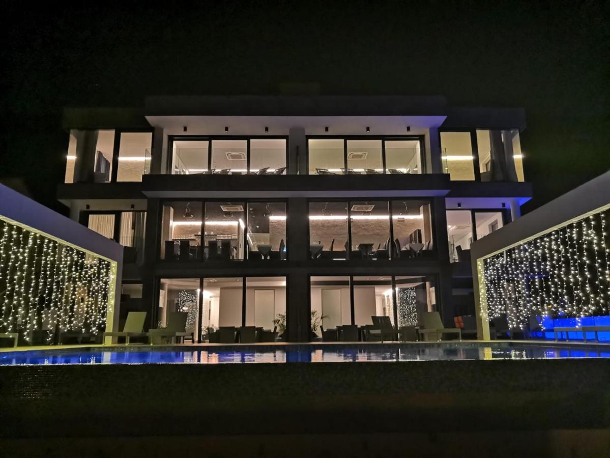 Sky Beach Aparthotel Marina Dış mekan fotoğraf